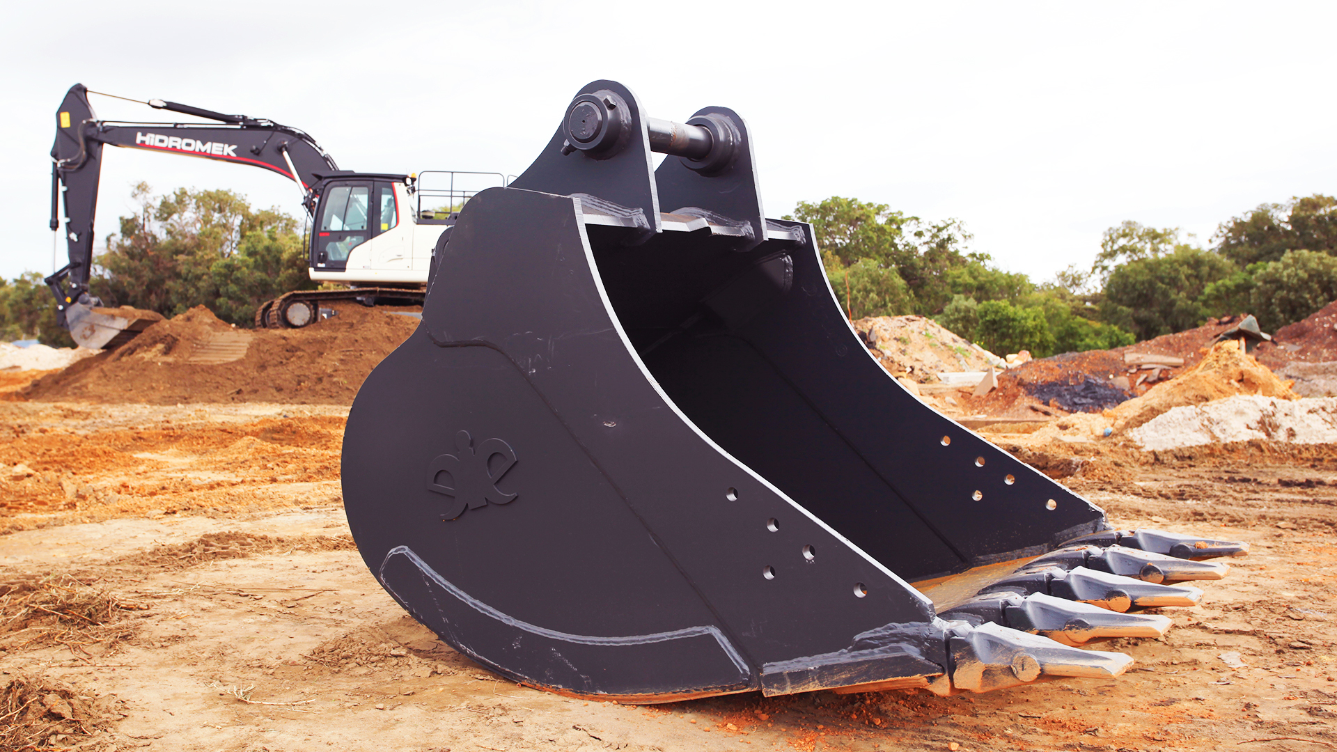 GP Digging Buckets eiengineering earthmoving attachments